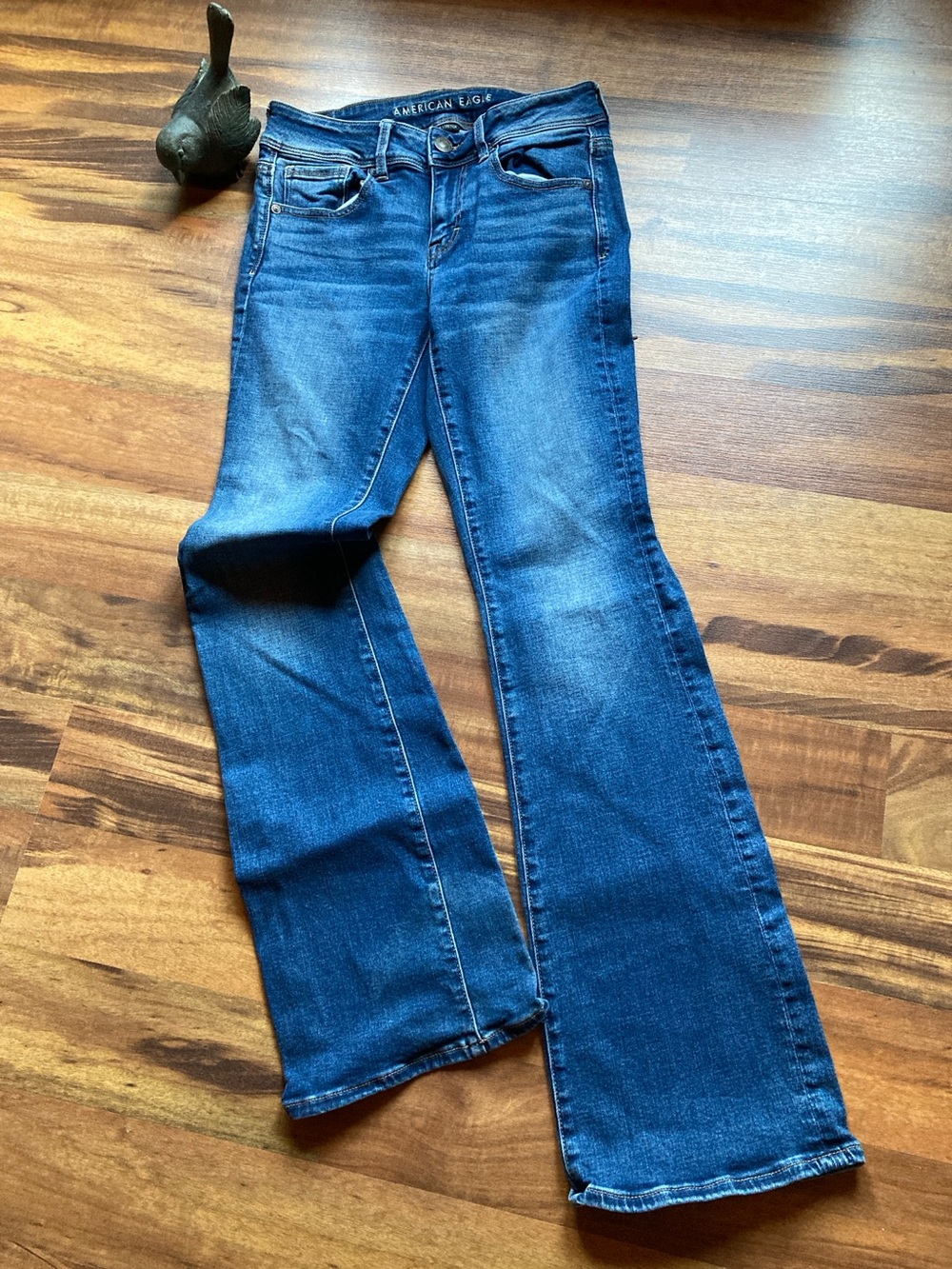 American Eagle Size 4 kick boot jeans